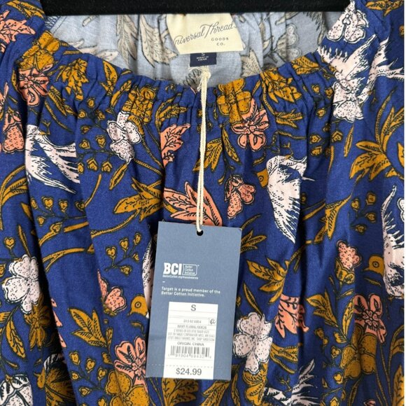 NWT 100% Cotton Universal Thread Cropped Floral & Birds Navy Short Sleeve-Small - Picture 3 of 4